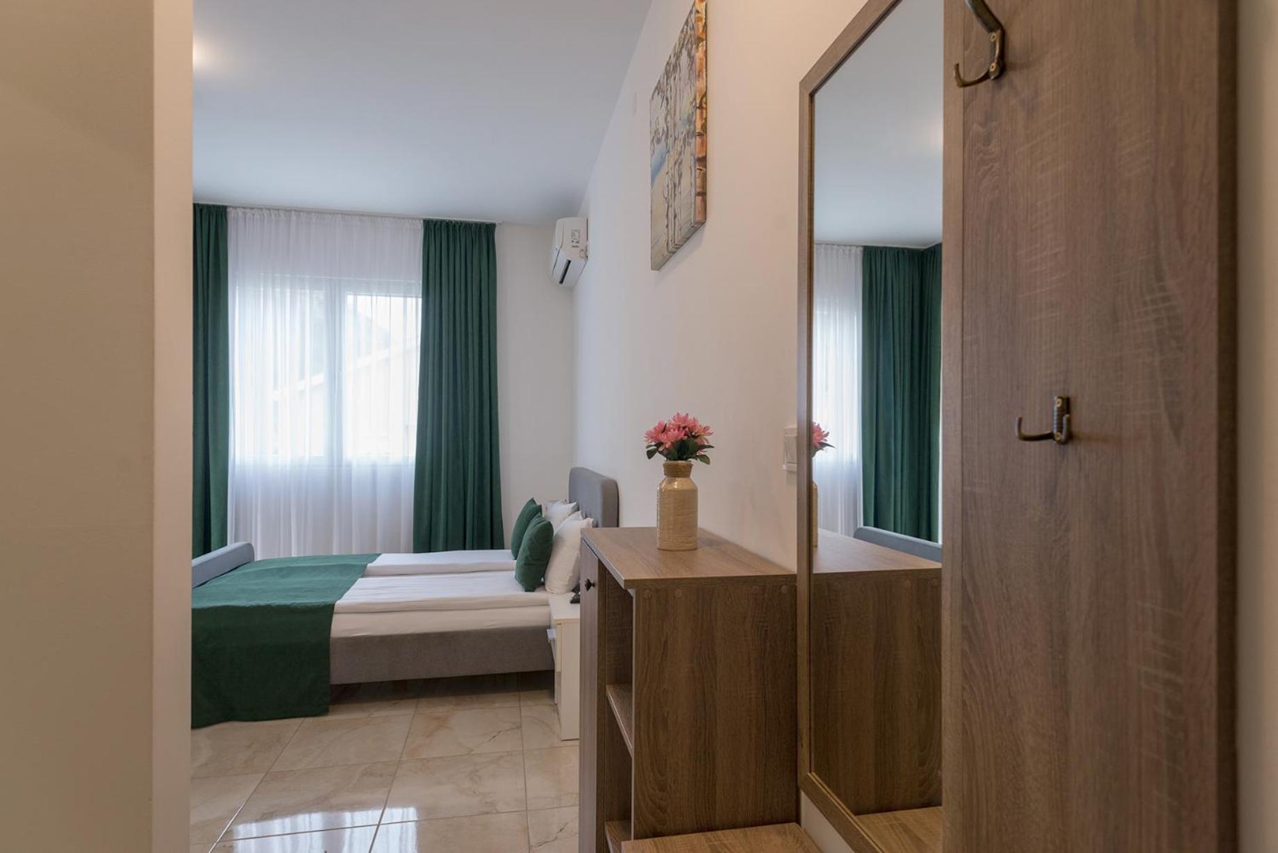 Apartments Sunrise Herceg Novi Exteriör bild